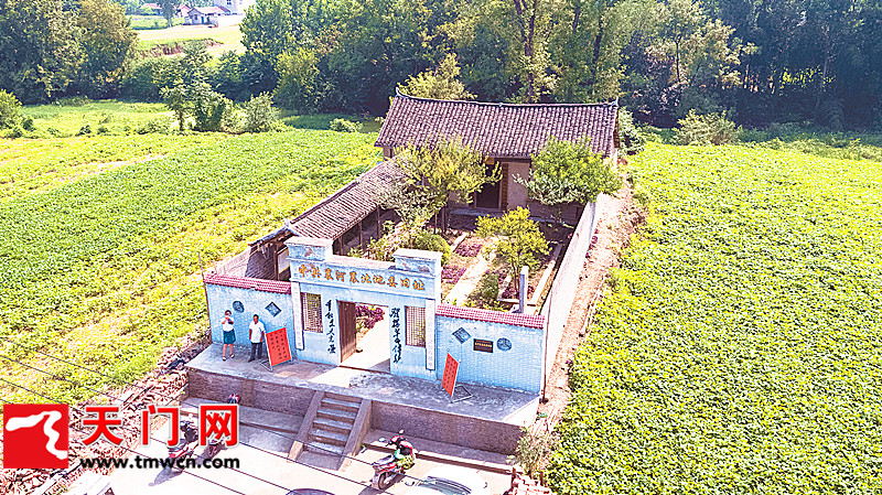 cb27a6d9a9504189913d8554c156f9af_b_basic_副本.jpg